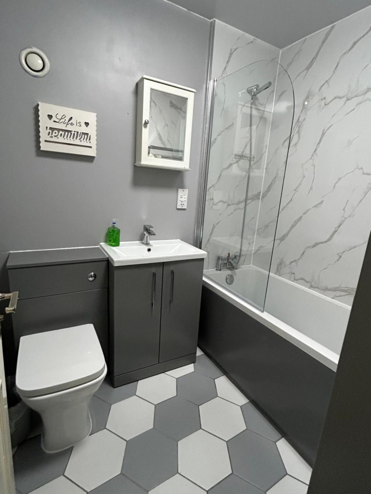 2B Apartment Near Glasgow Sec, Ovo Hydro & City Centre Экстерьер фото